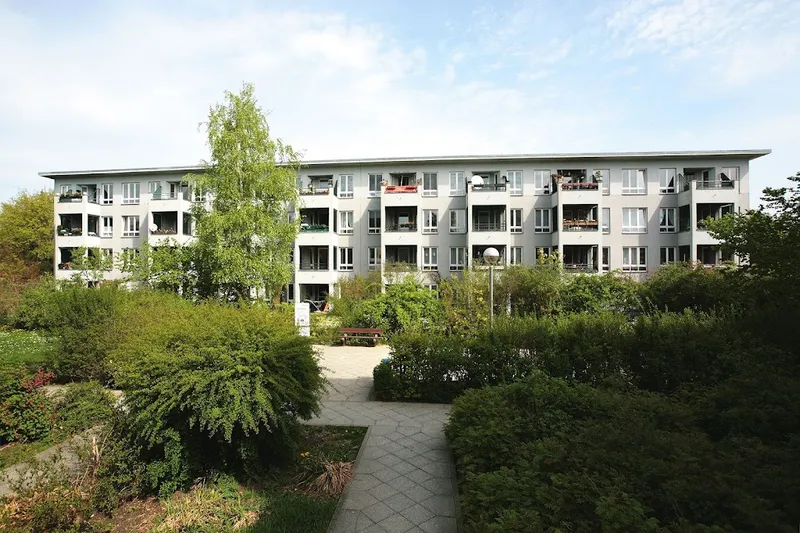 "WBS für ROLLSTUHLFAHRER" erforderlich! Schöne 2- Zimmer Wohnung mit Terrasse! — photo 1